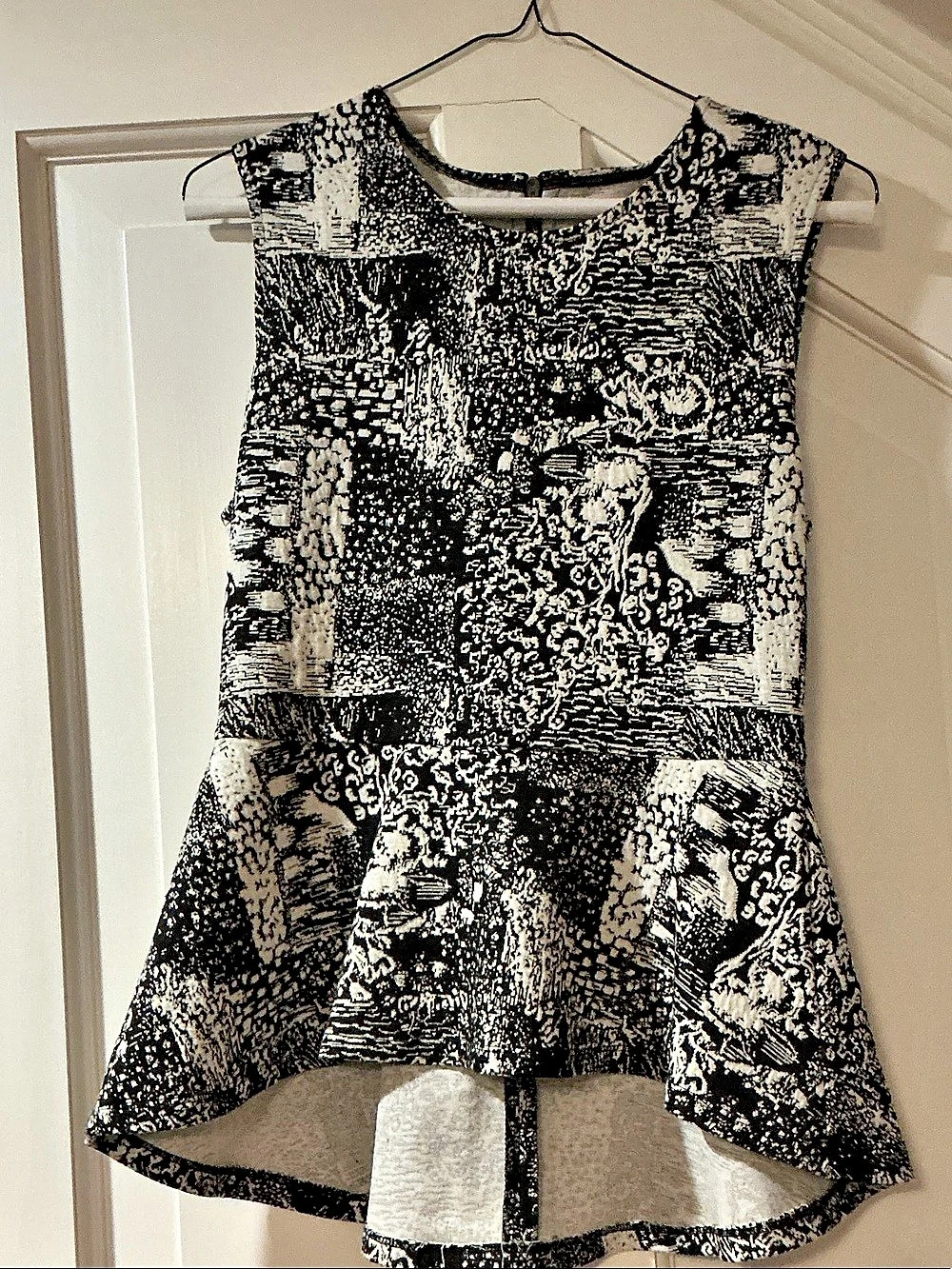 Philosophy Abstract Peplum Top in Black & White Small
